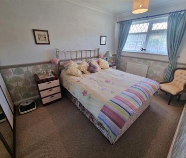 3 bedroom end of terrace house to rent - Photo 5