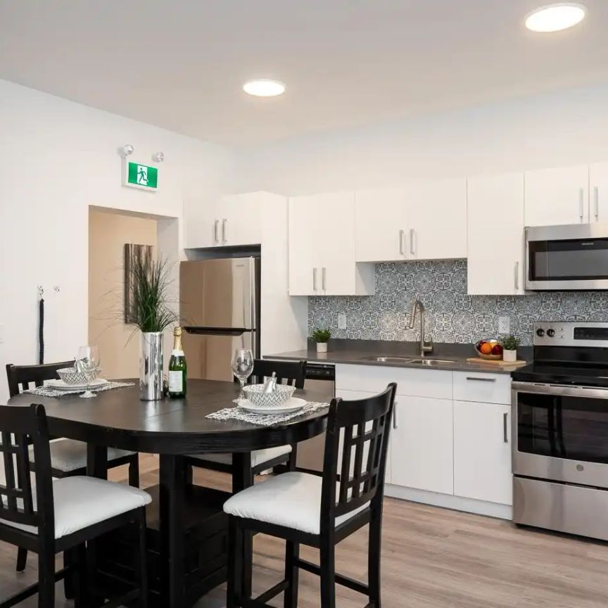 Soho Flats — 1 Bedroom - Photo 1