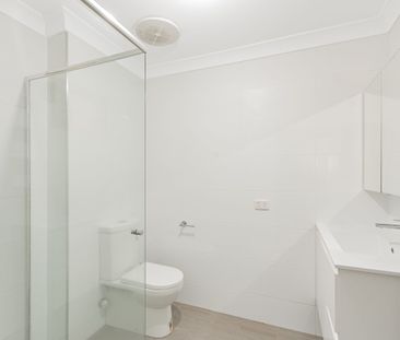 Modern Unit in the Heart of Coolangatta - Photo 6