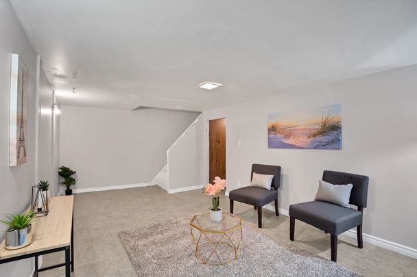 For Lease - 506 Normandy Street Unit# 29-RM3, Oshawa, Ontario - Photo 1