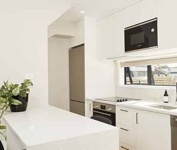 Modern One-Bedroom Townhouse in Prime Location - Photo 3