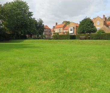 Blandford Close - Photo 6