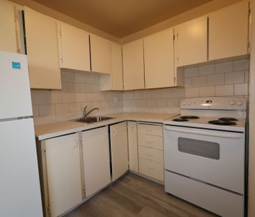 For Lease - 33 Central Parkway Unit# 504, Mississauga, Ontario - Photo 6