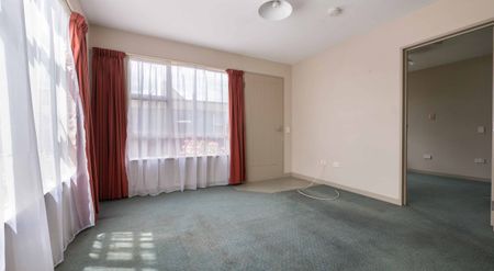 1 Bedroom Unit - Available in December - Photo 2