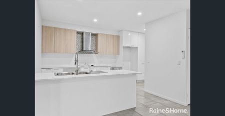 In the Heart of Redland Bay! - Photo 2
