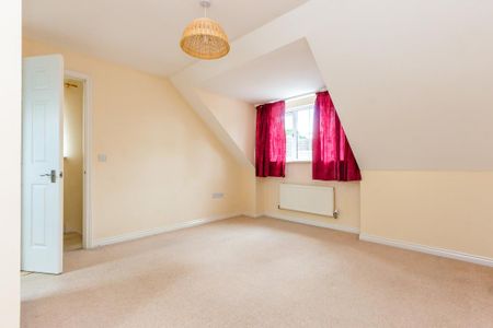 3 bedroom semi-detached house to rent - Photo 4