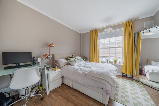 Barrow Hill Estate, St John's Wood, London, NW8 - Photo 1