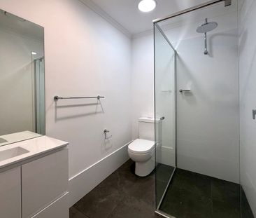 Freshly Renovated Throughout | Prime Location & Brand New Appliances - Photo 4
