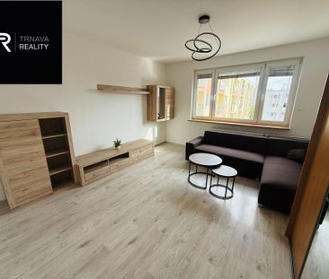TRNAVA REALITY - Klimatizovaný 3 izbový byt s loggiou, Na Hlinách – Fotografia 2