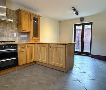 Salop Mews, Overton-on-Dee. - Photo 5