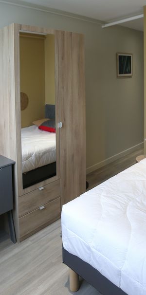 GACET Roommate 4 Bedrooms at Rennes - Photo 1