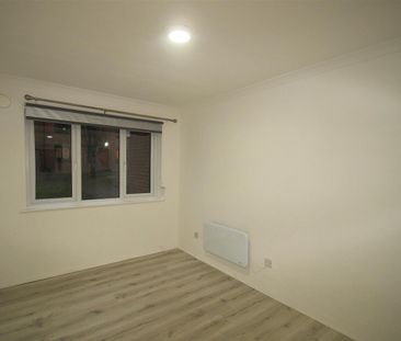 Lesley Place, Maidstone - Photo 3