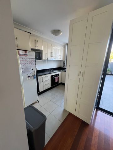 Beaconsfield - Photo 3
