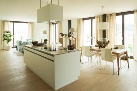 You need space that the ROY has - Photo 2