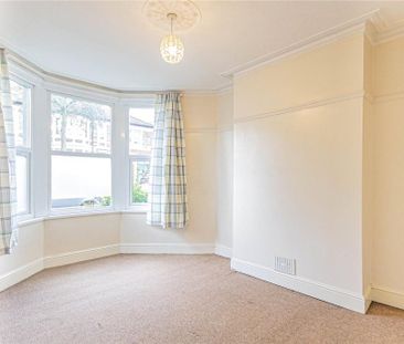 3 bedroom apartment to rent - Photo 6