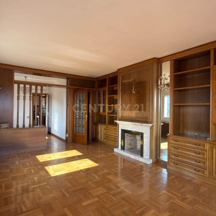 Barcelona, Catalonia - Photo 1