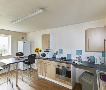 4 bedroom house to rent - Photo 3