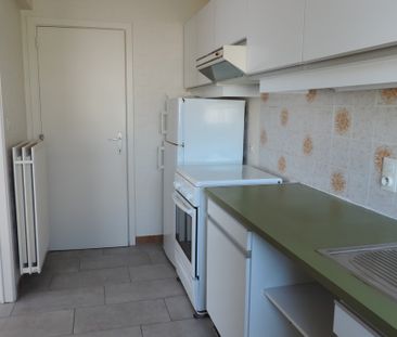 Twee-slaapkamerappartement met garage in Roeselare. - Photo 4