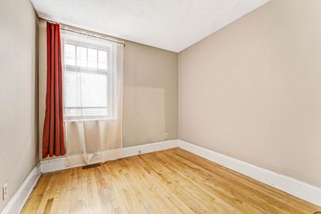 For Lease - 461 Slater Street, Ottawa Centre, Ontario - Photo 2