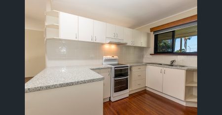 Perfectly presented on Payne Street! - Photo 3