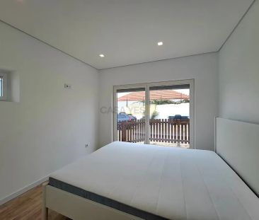 House T2 in Encarnação, Mafra - Photo 1