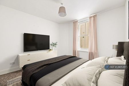 2 bedroom flat to rent - Photo 3
