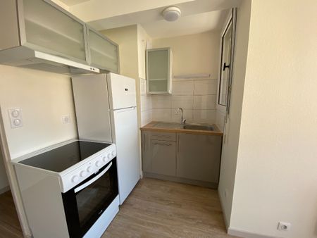 Location Appartement 2 pièces 36m² - Photo 3