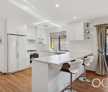 Open the Door to Easy-Care Living with Modern Comfort - Photo 4