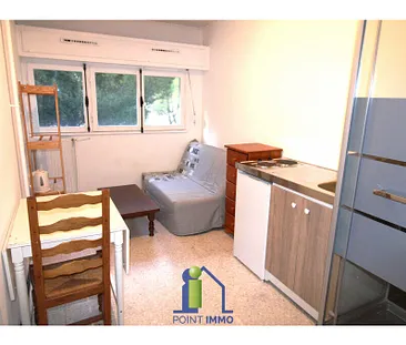 Appartement 1 pièces 10m2 MARSEILLE 12EME 380 euros - Photo 2