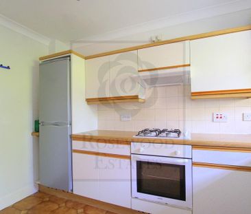 2 bedroom cottage to rent - Photo 2