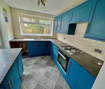 2 bedroom terraced house to rent - Photo 4