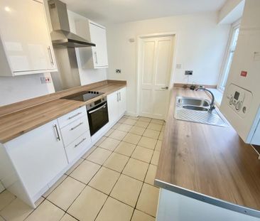 2 bedroom terraced house to rent - Photo 6