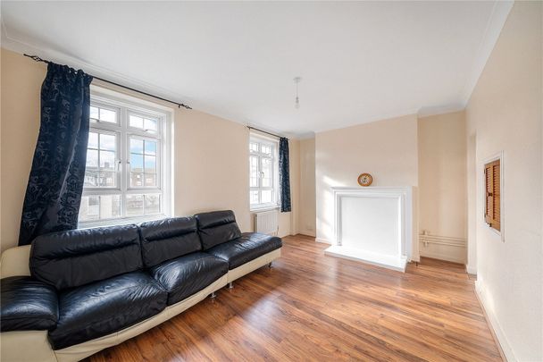 Hazelhurst Road, London, SW17 flat to rent - Photo 1