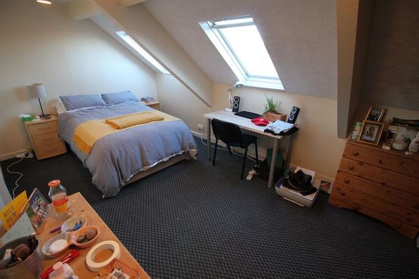 5 bedroom flat to rent - Photo 1