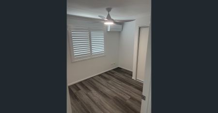 Beautiful newly renovated townhouse - Photo 4