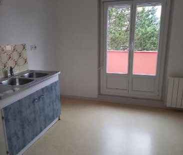 Location : Appartement 3 pièces 67 m2 – VIEUX CHARMONT - Photo 2