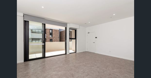 Modern 3-Bedroom Apartment in the Heart of Adamstown - Photo 1