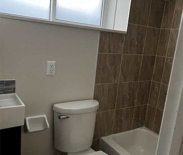 For Lease - 360 East Avenue Unit# Lower, Toronto, Ontario - Photo 2