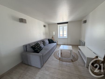 Location Appartement 2 pièces 40m² LA NEUVILLETTE 51100 - Photo 2