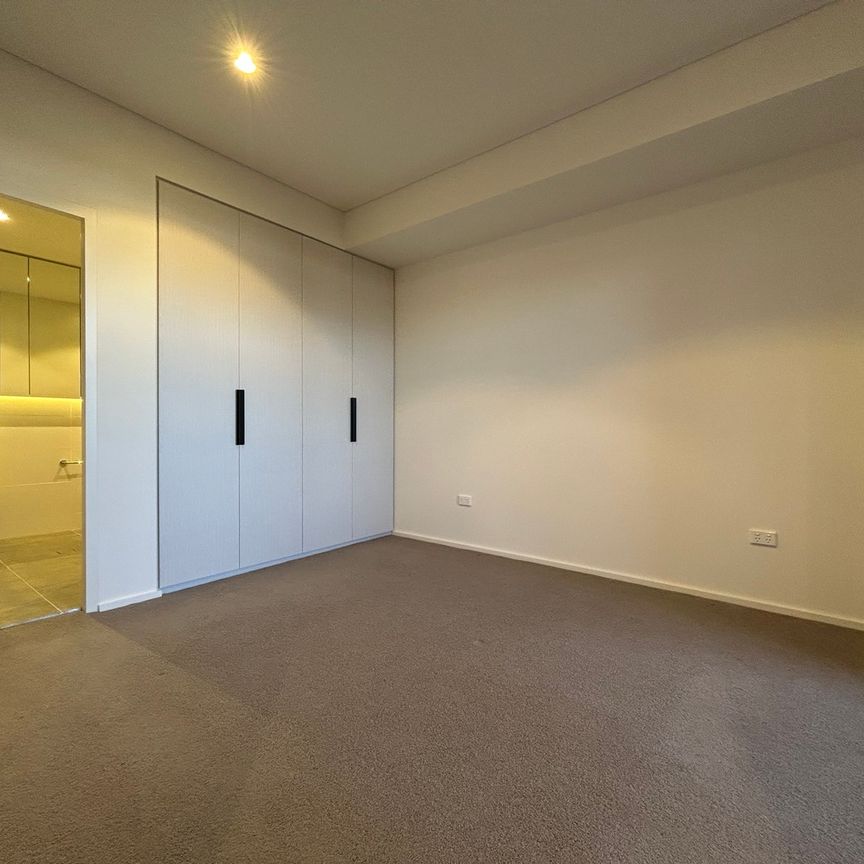 2 Bed Plus Study 2 Bath Apartment NOW LEASING!! - Photo 1