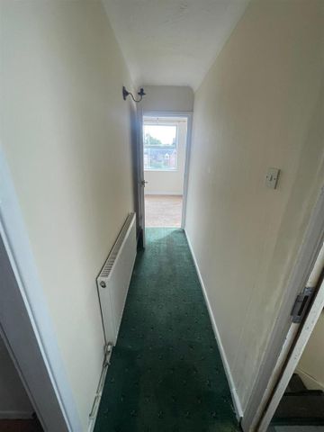 1 Bedroom Flat / Apartment to let - Photo 5