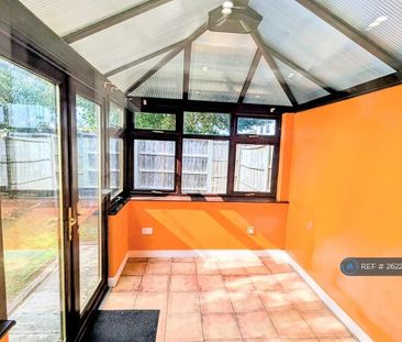 2 bedroom terraced house to rent - Photo 2