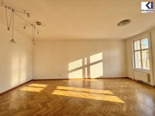 360 TOUR // GENERALSANIERTES ALTBAUWOHNUNG NAHE BÖRSE - Photo 1