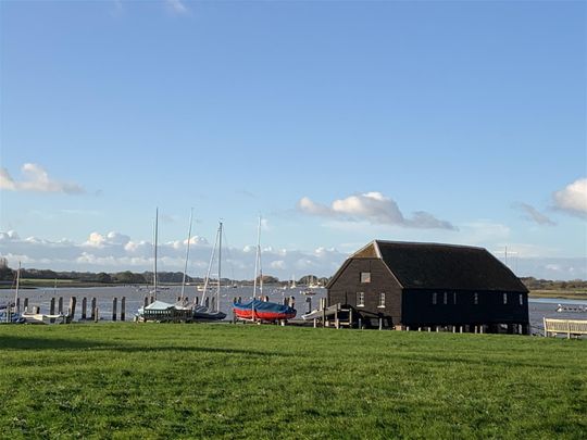 Bosham - Photo 1