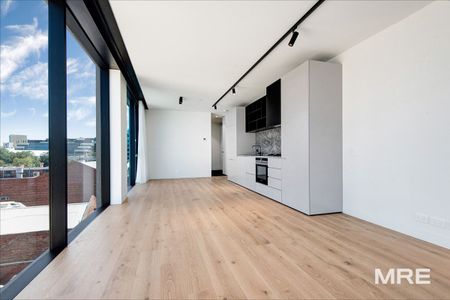 301/5 John Street, South Melbourne - Photo 2