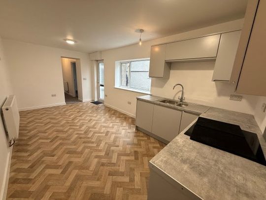 Oakfield Street, Swansea, SA4 - Photo 1