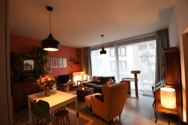 Centraal gelegen appartement met 2 slaapkamers en terras in - Photo 1