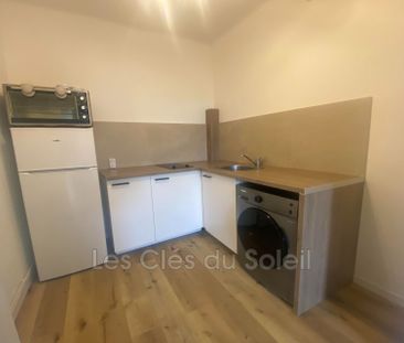 Location appartement 2 pièces 39 m² Cuers - Photo 1