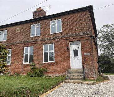 3 bedroom cottage to rent - Photo 2