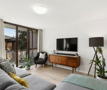 Stylish Apartment in the Heart of Mona Vale - Photo 4